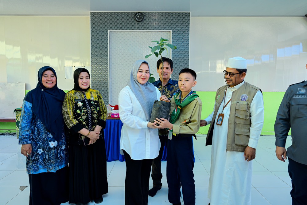 Fatmawati Rusdi Perkuat Program ASRI di Sekolah