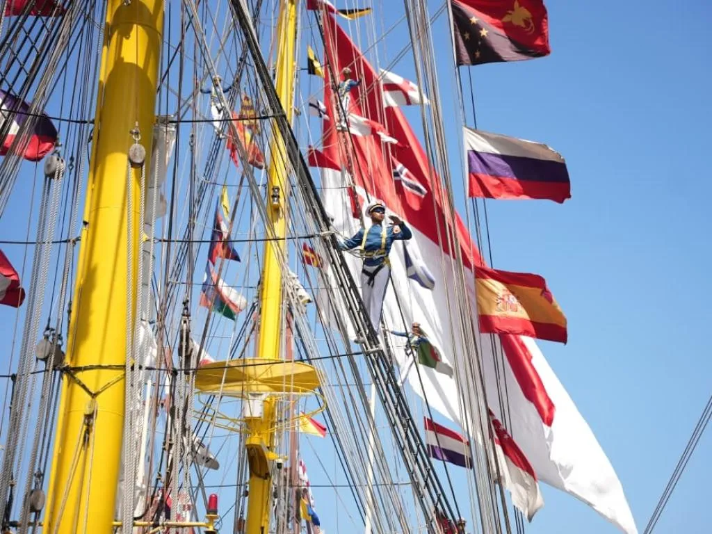 KRI Bima Suci Berlayar ke Singapura, Misi Diplomasi