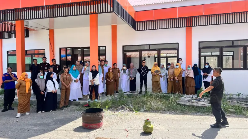 Detik-detik Pegawai RSUD Bulukumba Uji Refleks Padamkan Api