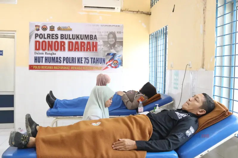 Aksi Donor Darah Polres Bulukumba Menyambut HUT Humas Polri ke-75