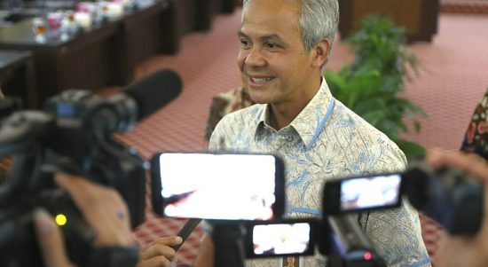Antisipasi Dampak Virus Corona, Ganjar Relaksasi Perizinan