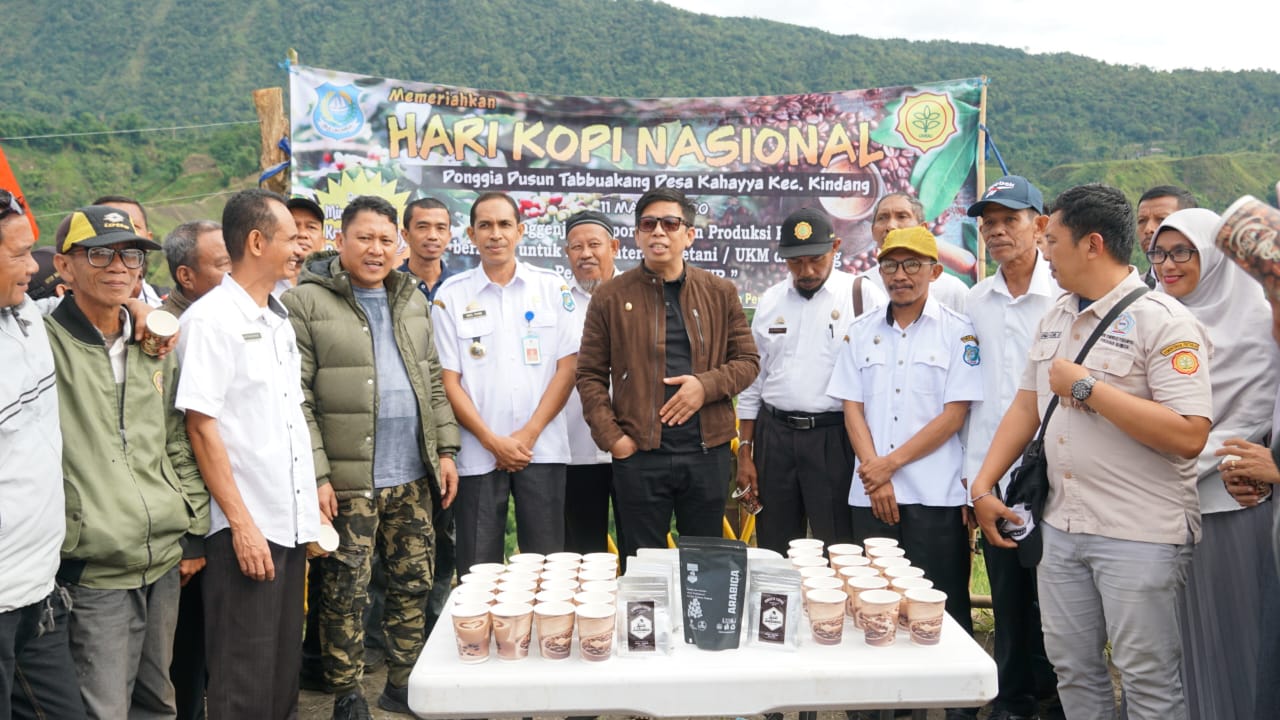Peringati Hari Kopi Nasional, DTPHP Bulukumba Ngopi di Gunung Donggia