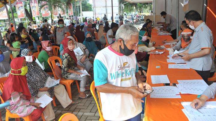 Bansos Diperpanjang, Pemerintah Gelontorkan BLT Rp 2,7 Triliun