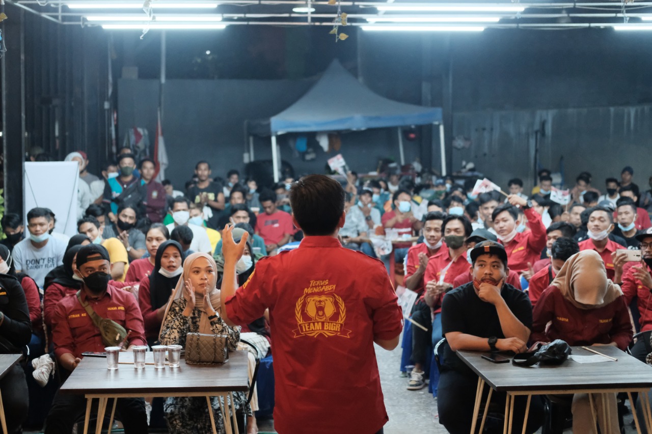 Jumardi Karim, Tomy Satria Yulianto penampilanya tak dicitrakan sebagai milenial tapi natural adanya