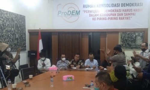 Tidak Hanya Bela Rocky, ProDem Siap Perjuangkan Seluruh Hak Warga Sentul