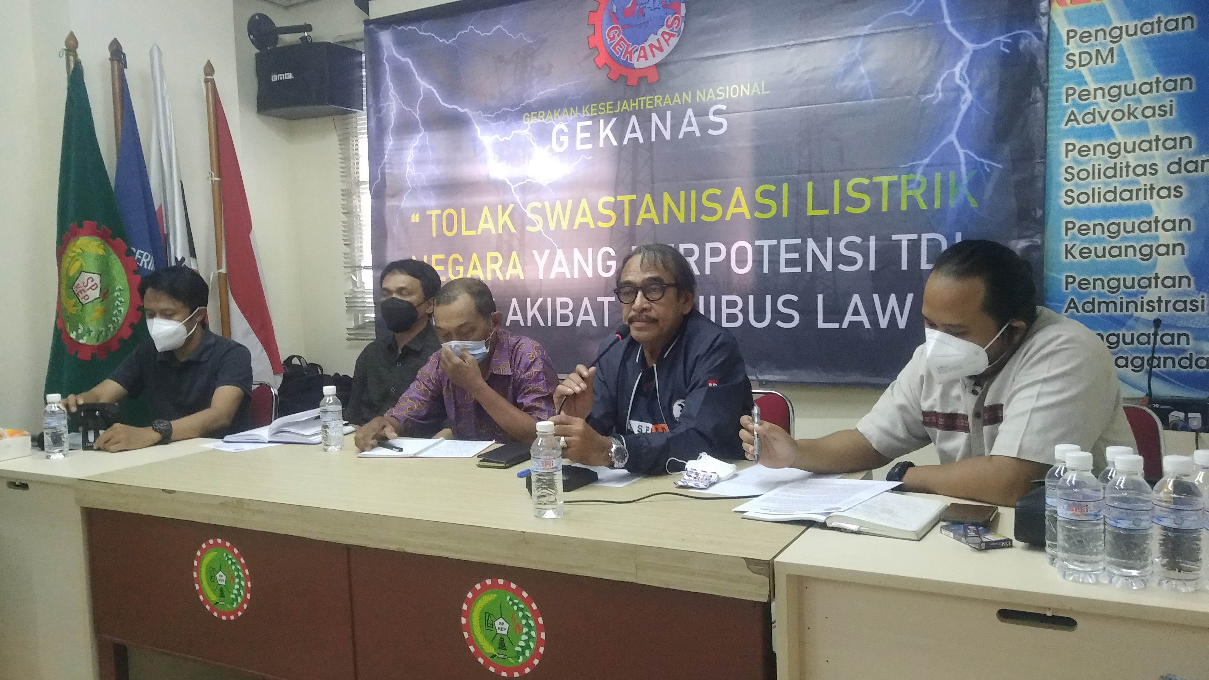 GEKANAS : Listrik Untuk Hajat Orang Banyak, Tolak Program Holdingisasi PLN