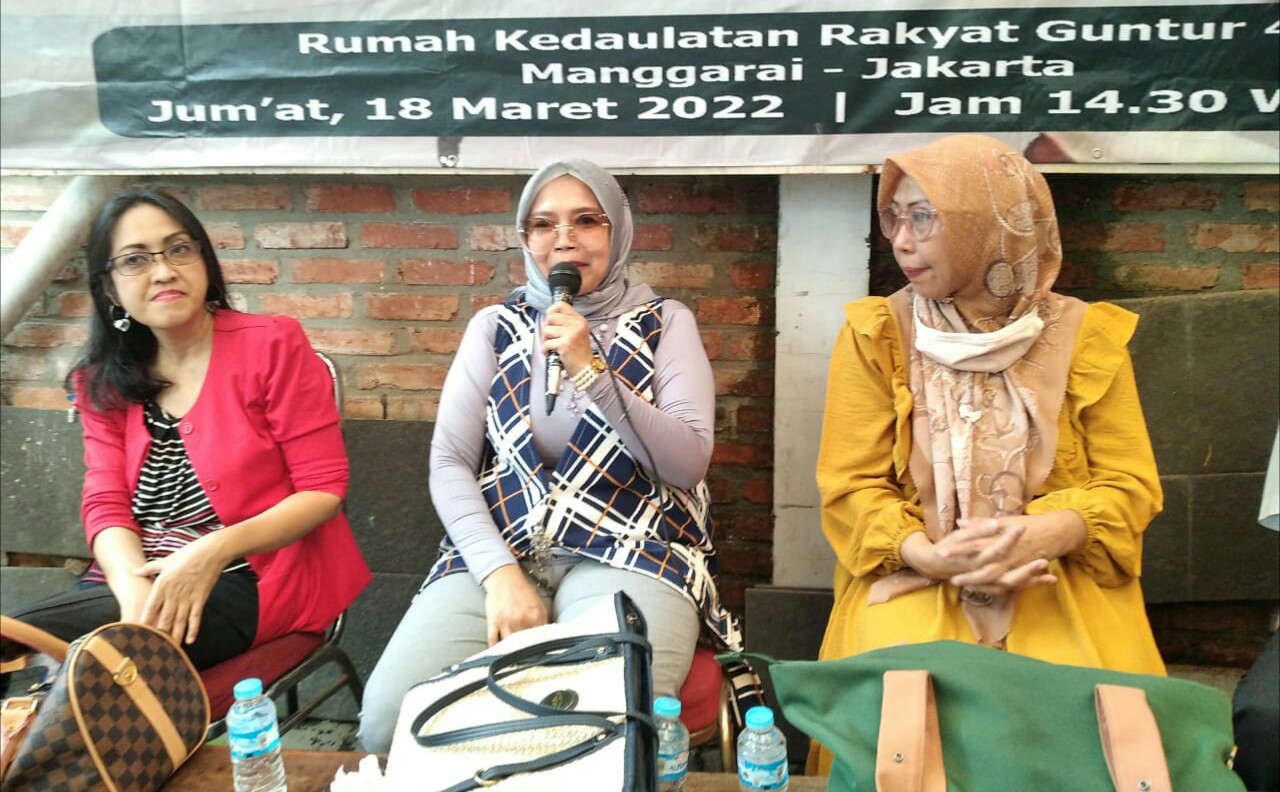 Kian Kritis, Emak-emak : Rakyat Sudah Jatuh Masih Tertimpa Tangga