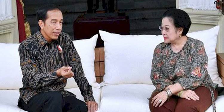 Megawati Jilat Ludah Diam Atas Kebijakan Jokowi