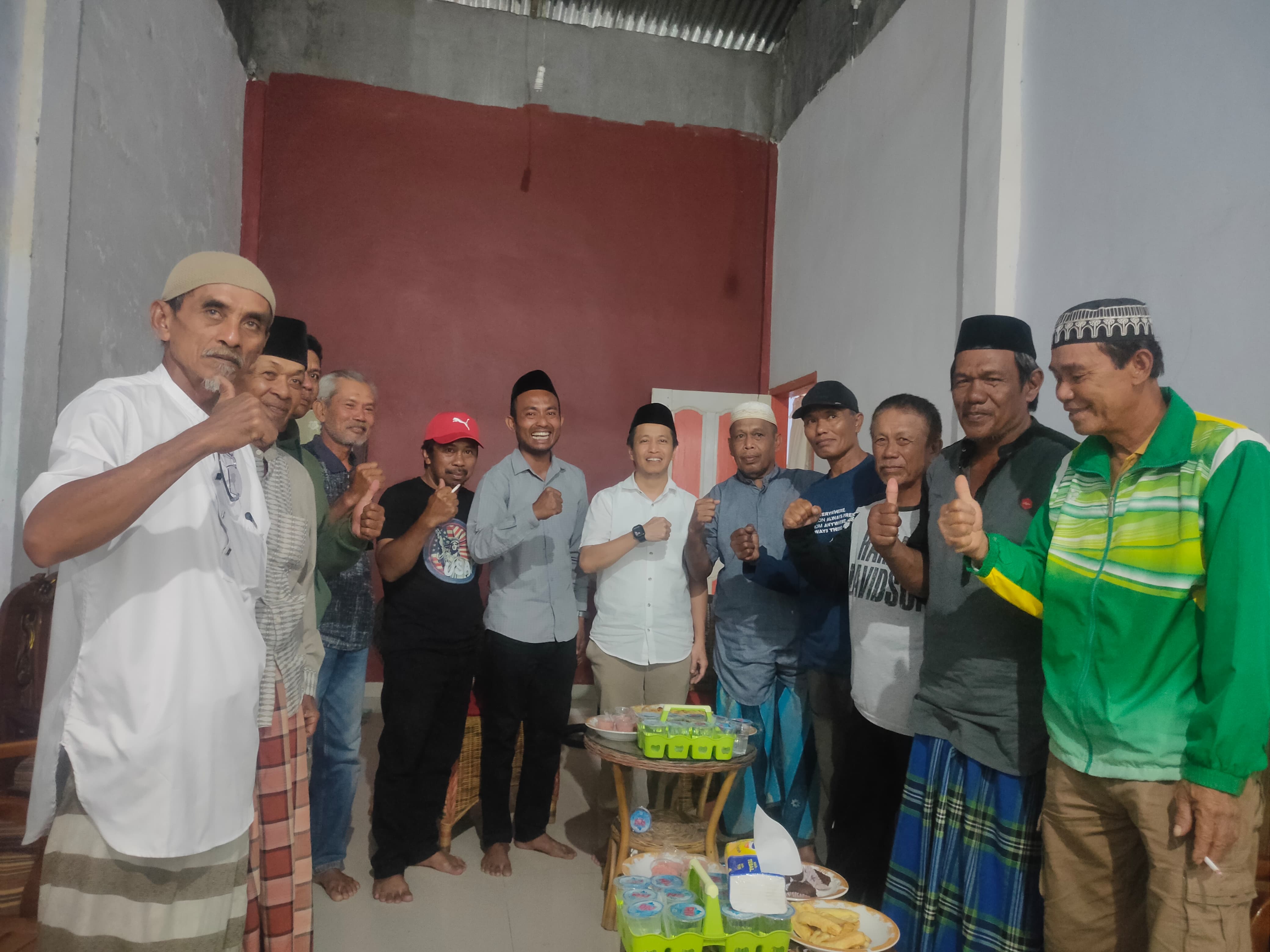 Pisang Goreng dan Teh Panas: Momen Hangat JMS Bersama Petani Desa Bontamacinna