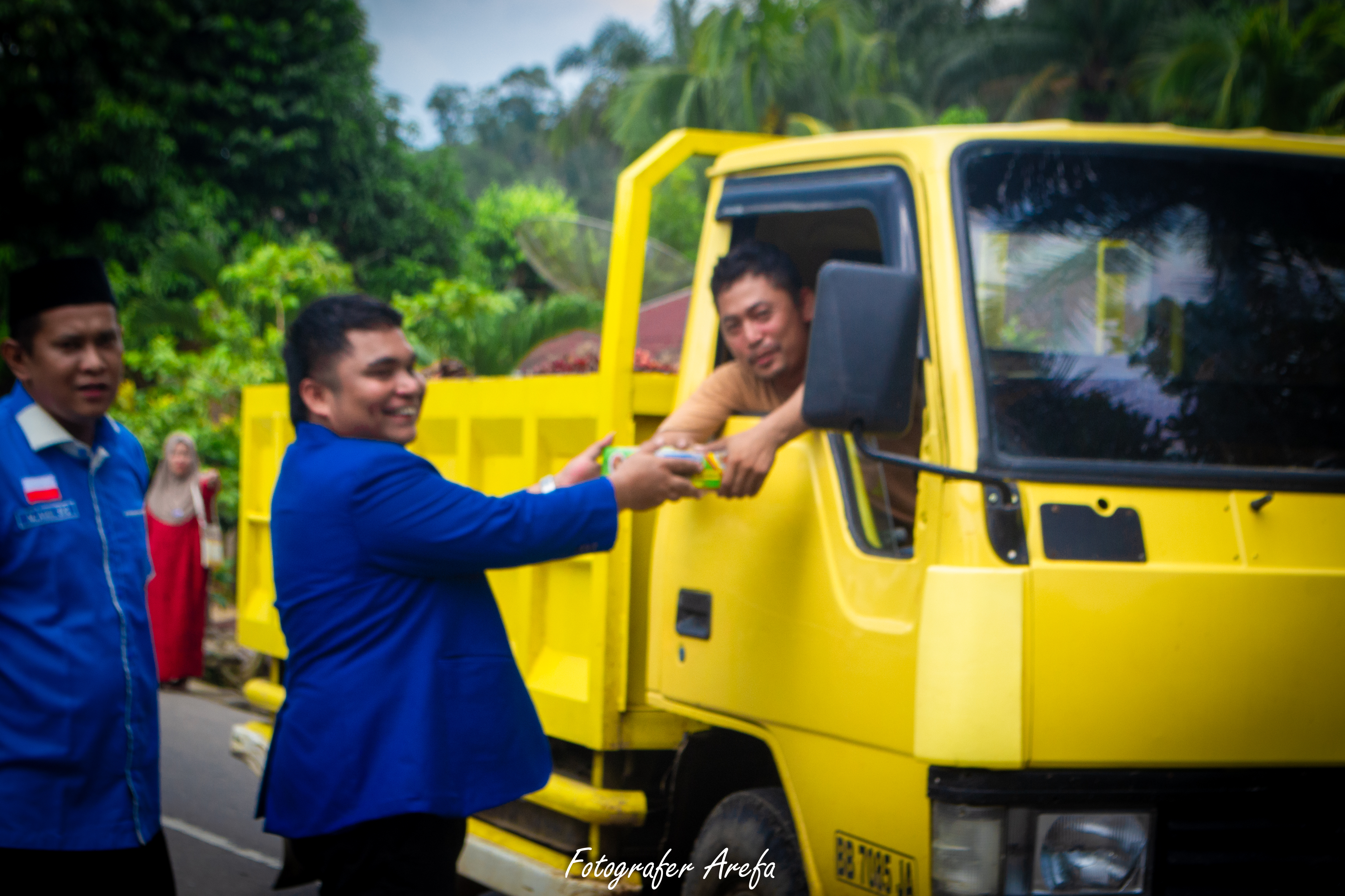 DPD PAN Paluta dan Fraksi PAN DPRD Gelar Jumat Berkah di Desa Sipiongot